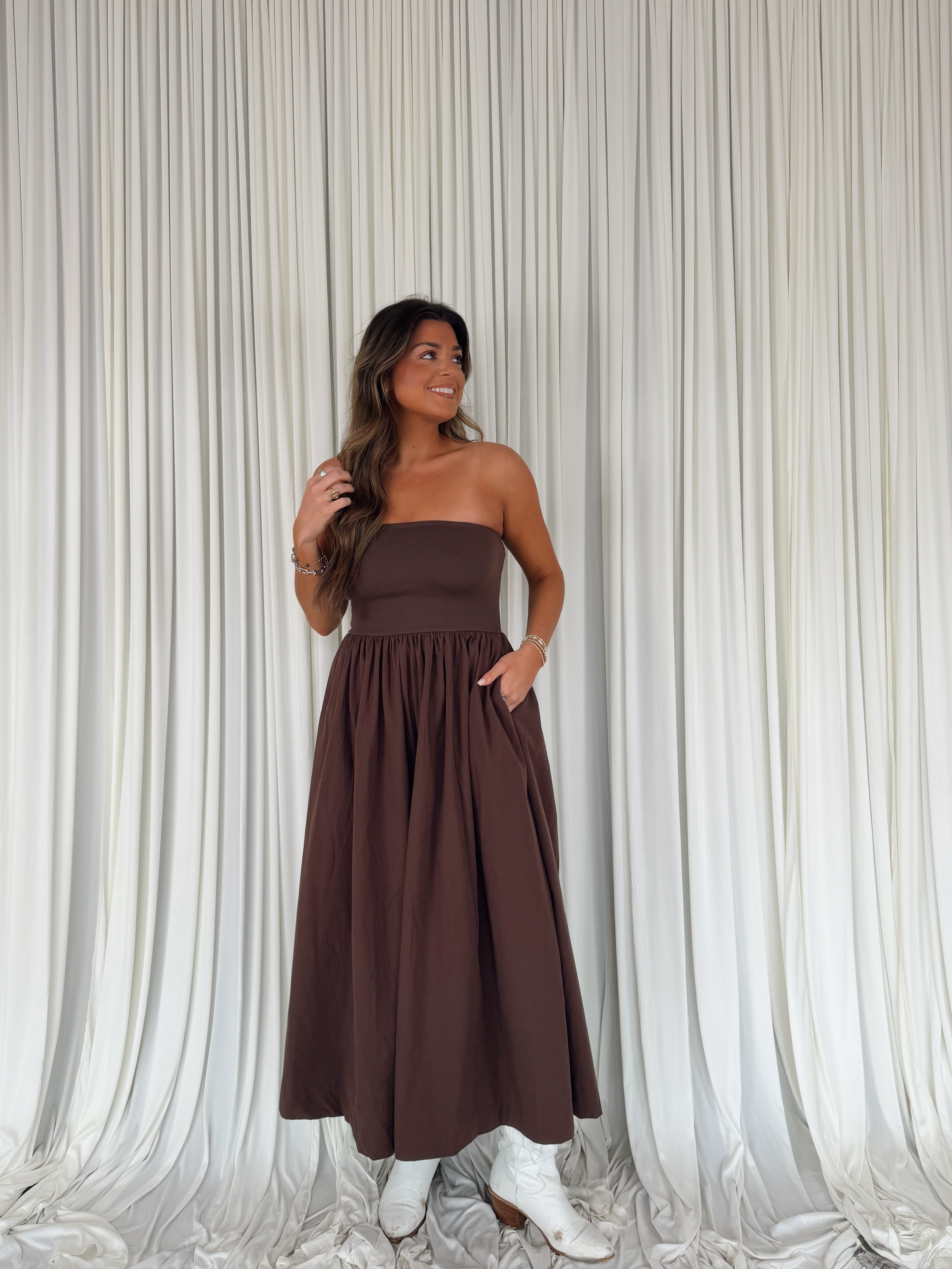 strapless flowy midi dress STRAPLESS PLEATED MIDI DRESS IN SOFT PINK | CULT MIA