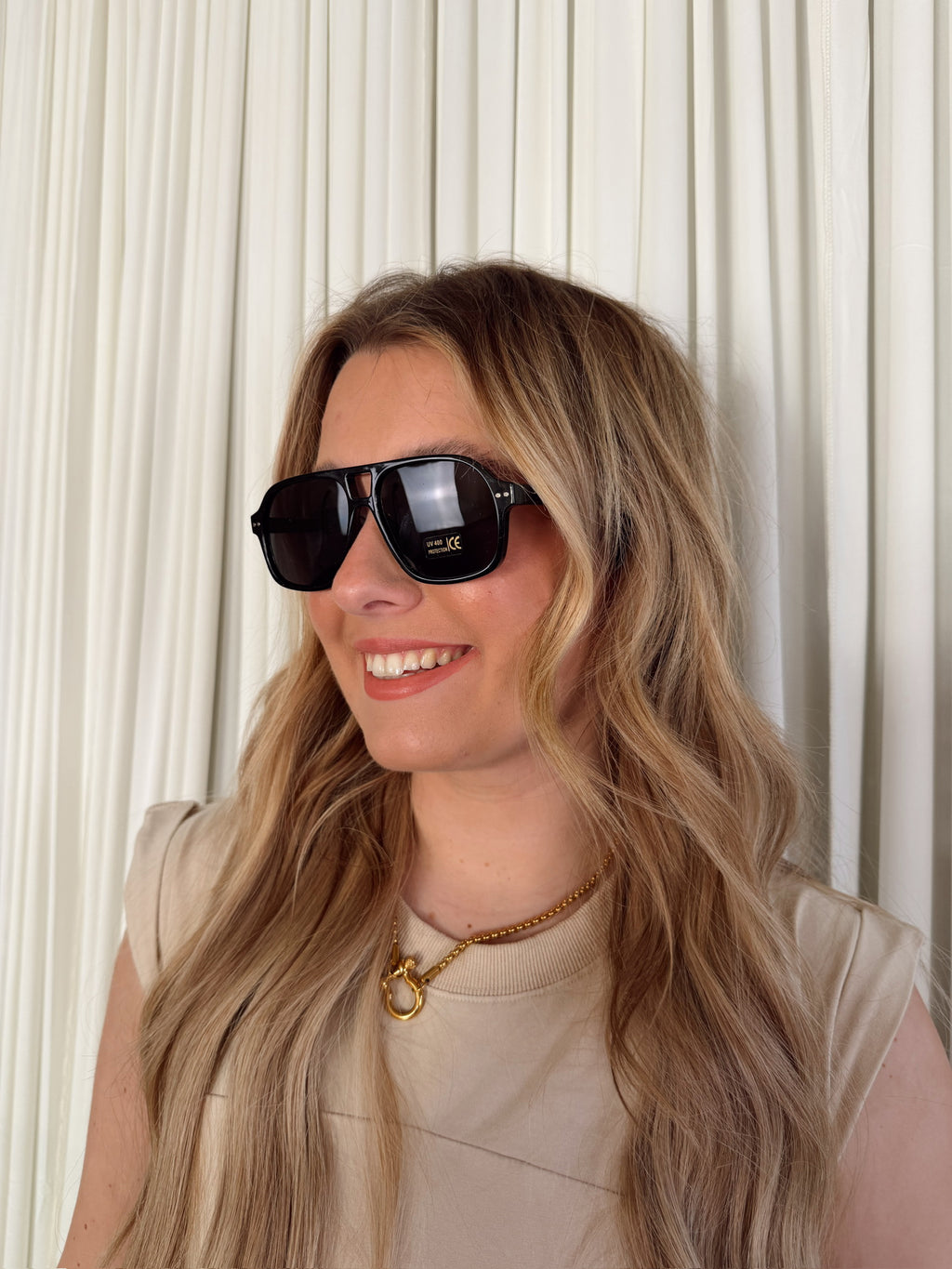 Plastic Aviator Frame Sunglasses