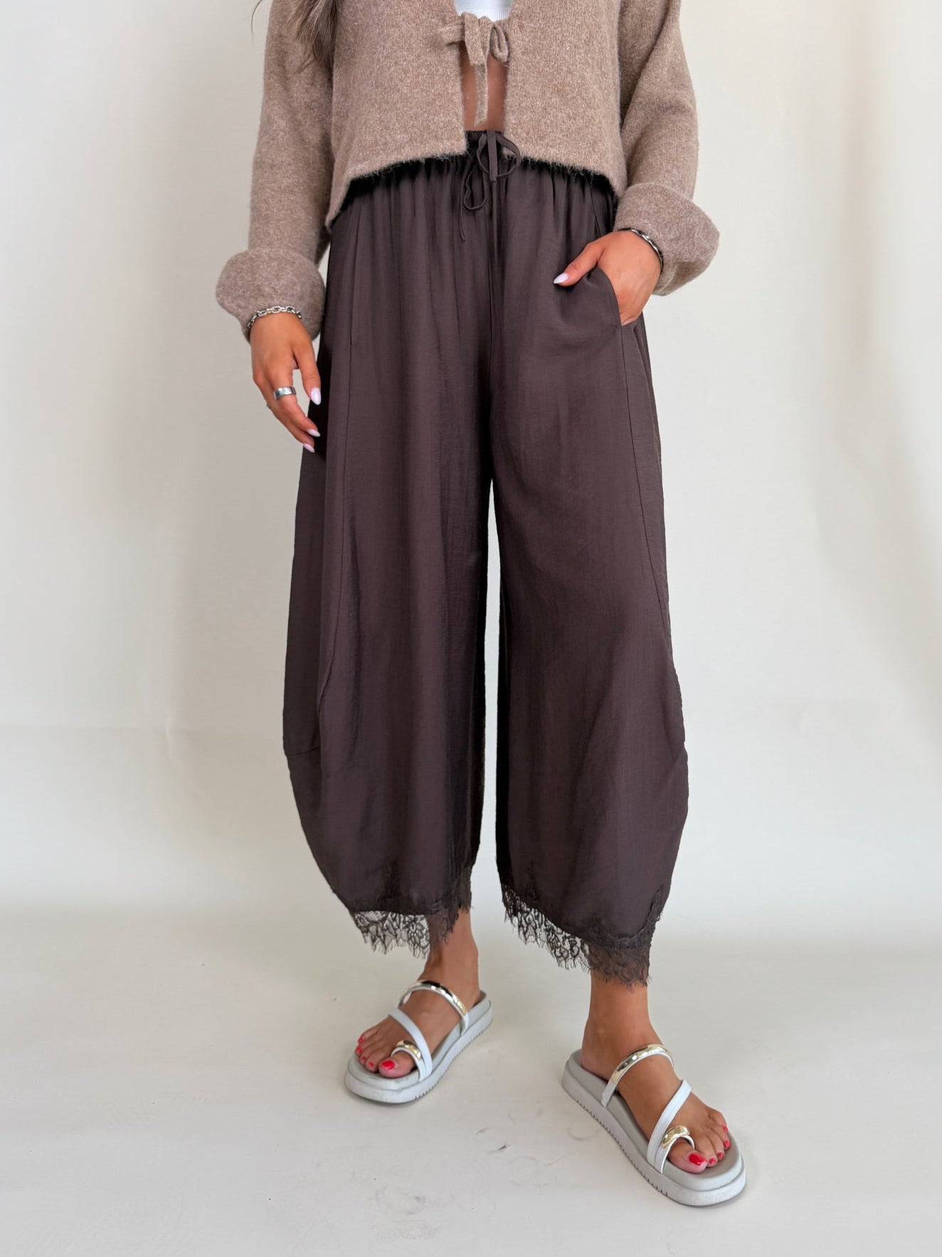 Barrel Fit Pants with Lace Trim