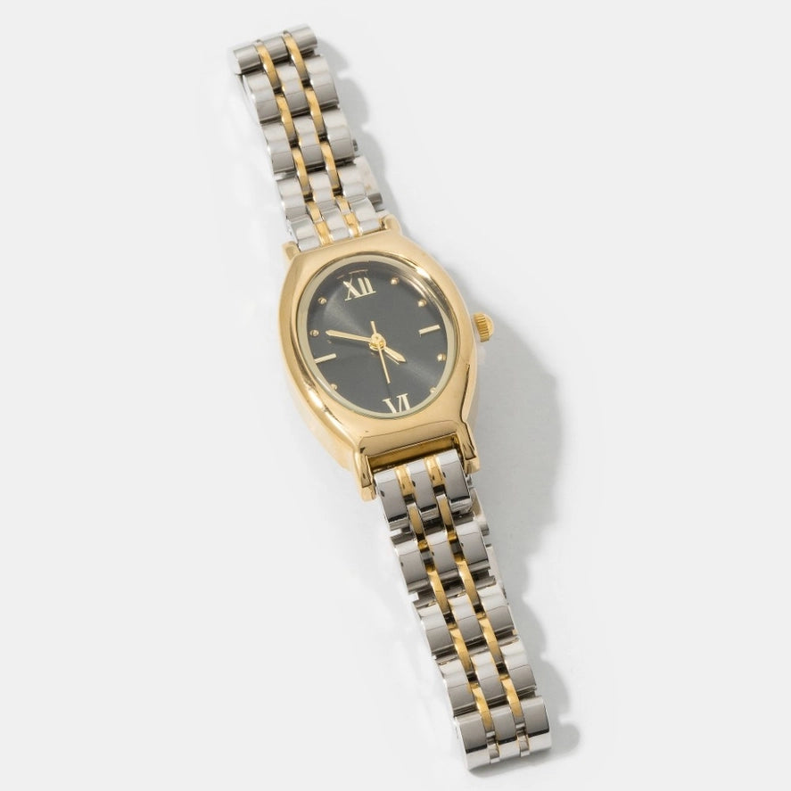 Oval Case Metal Strap Watch