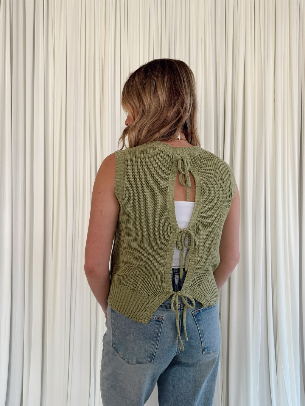 Sleeveless Sweater With Open Back