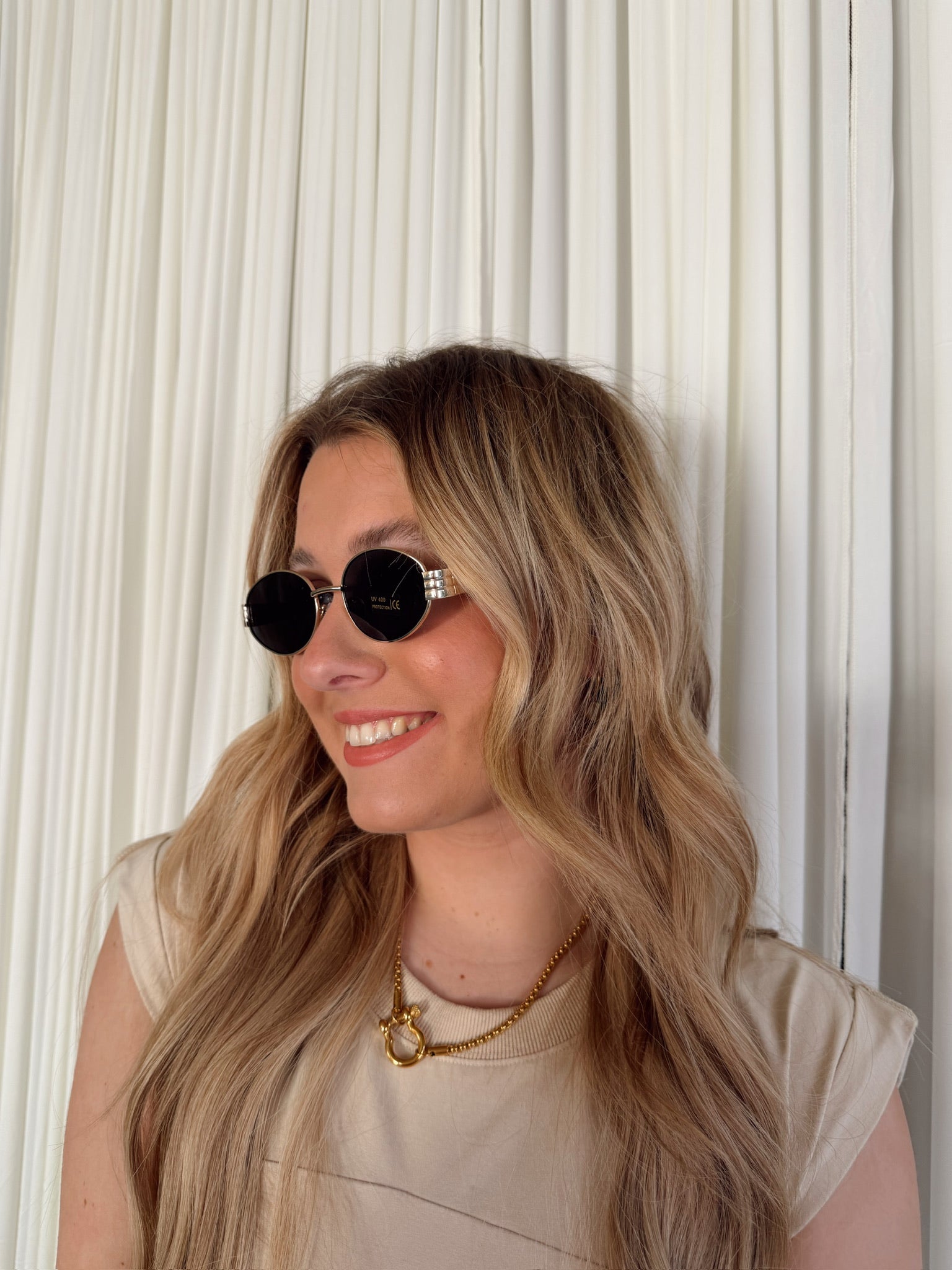 Oval Lens Metallic Frame Sunglasses