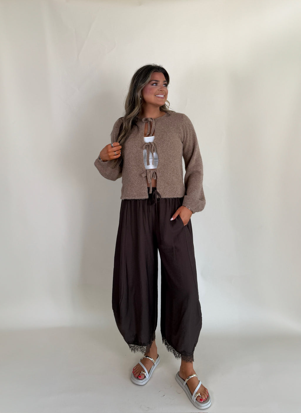 Barrel Fit Pants with Lace Trim