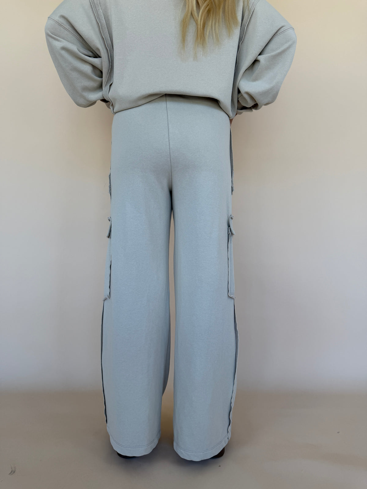Snow Washed Cargo Sweatpants