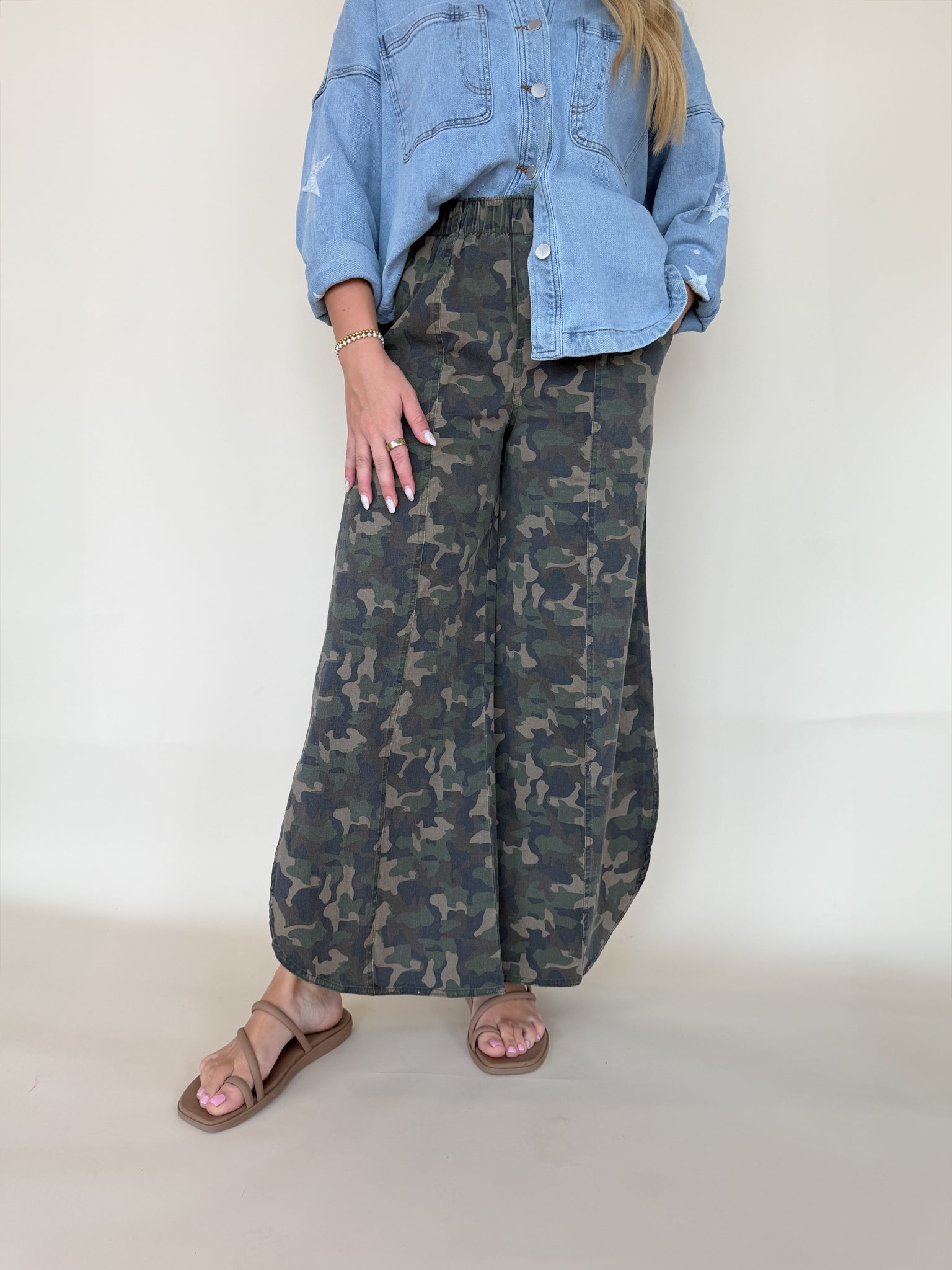 Tulip Washed Camo Relaxed Fit Jean