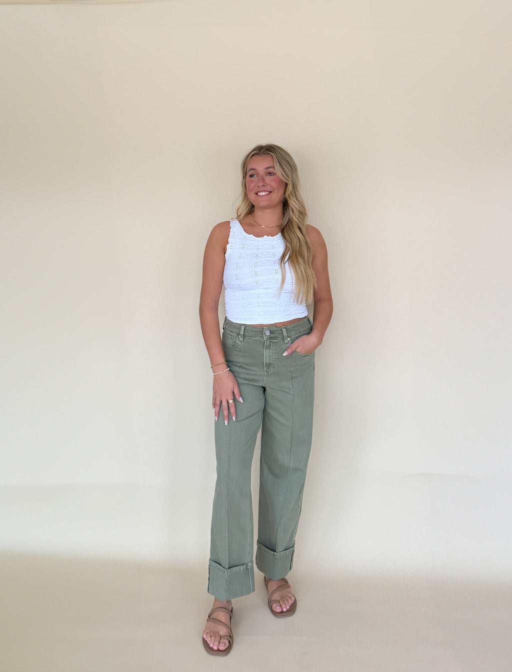 Holly Straight Leg Jean | VETIVER