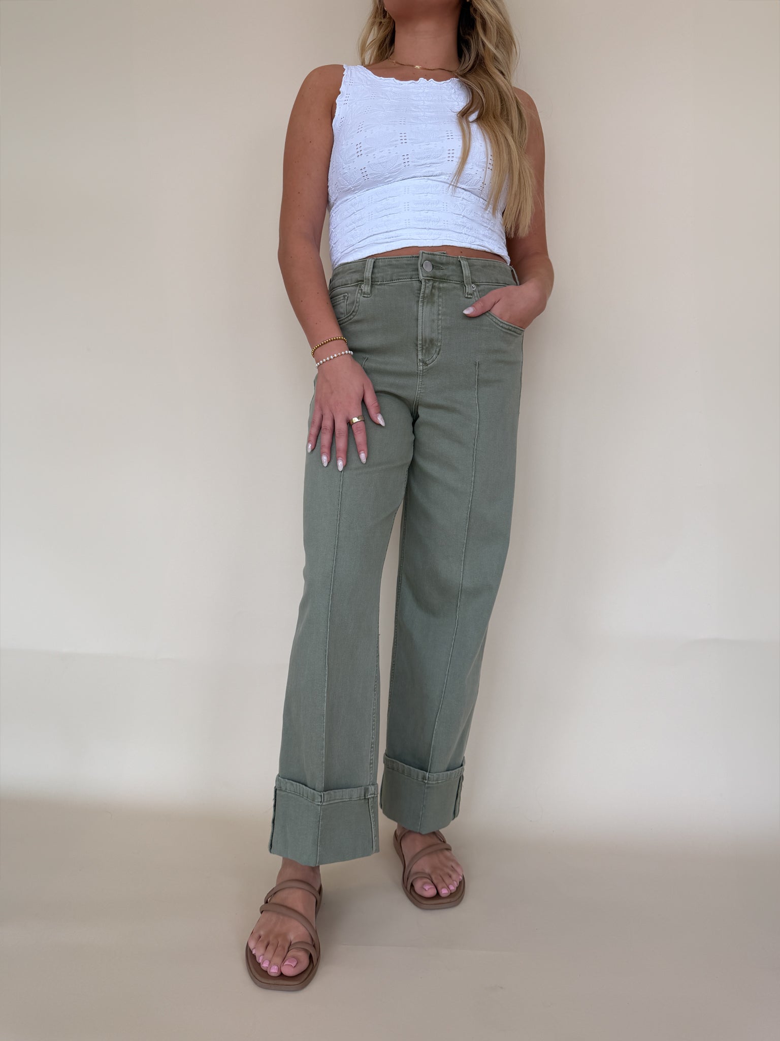 Holly Straight Leg Jean | VETIVER