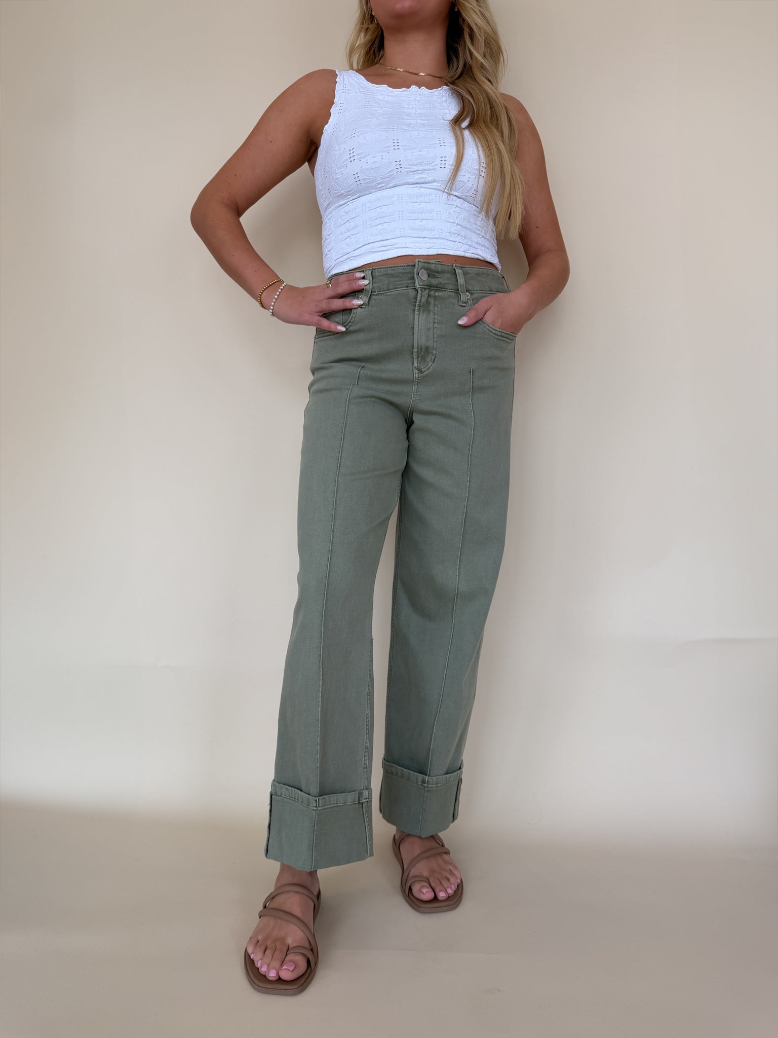 Holly Straight Leg Jean | VETIVER