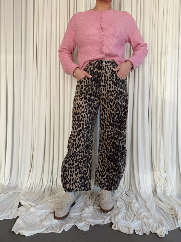 Leopard Printed Barrel Jeans