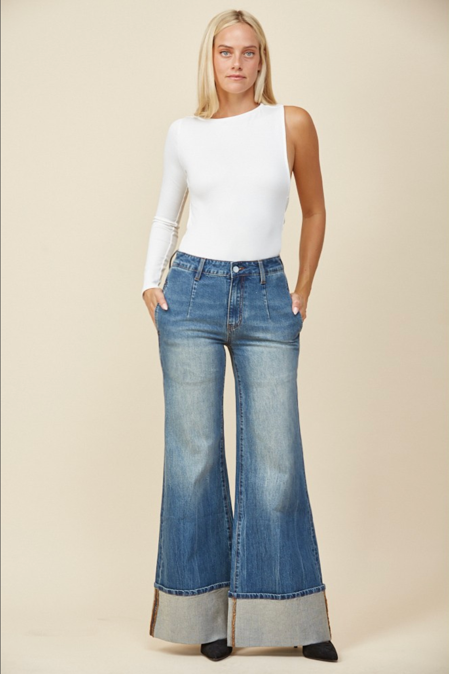 Mid Rise Cuffed Jeans