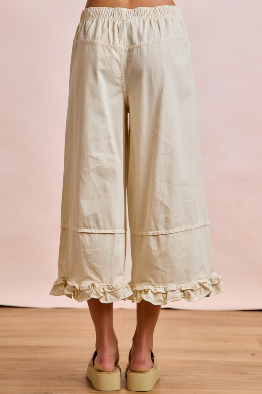 Mid Rise Ruffled Jeans