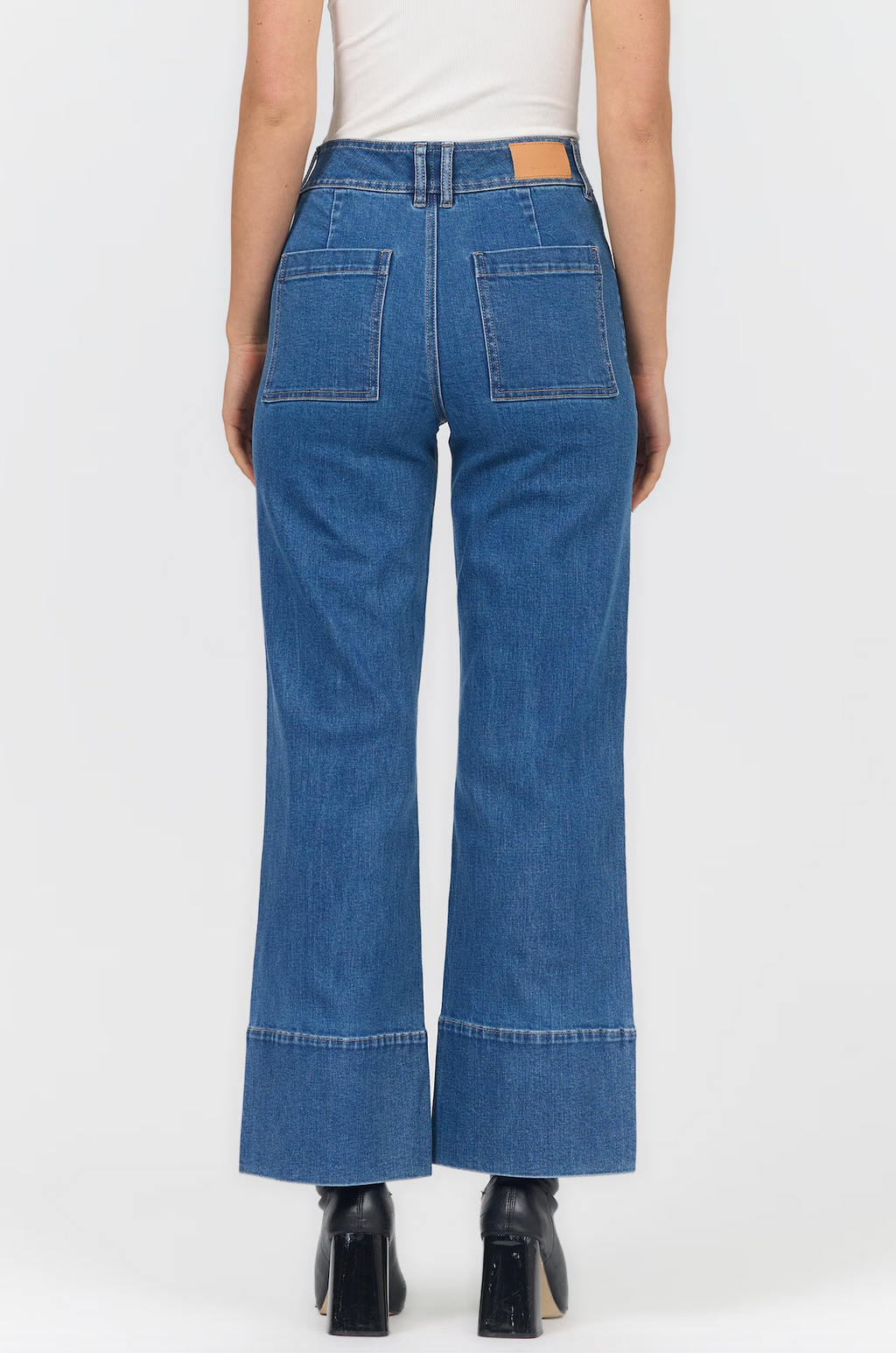 Lily Straight Leg Jean