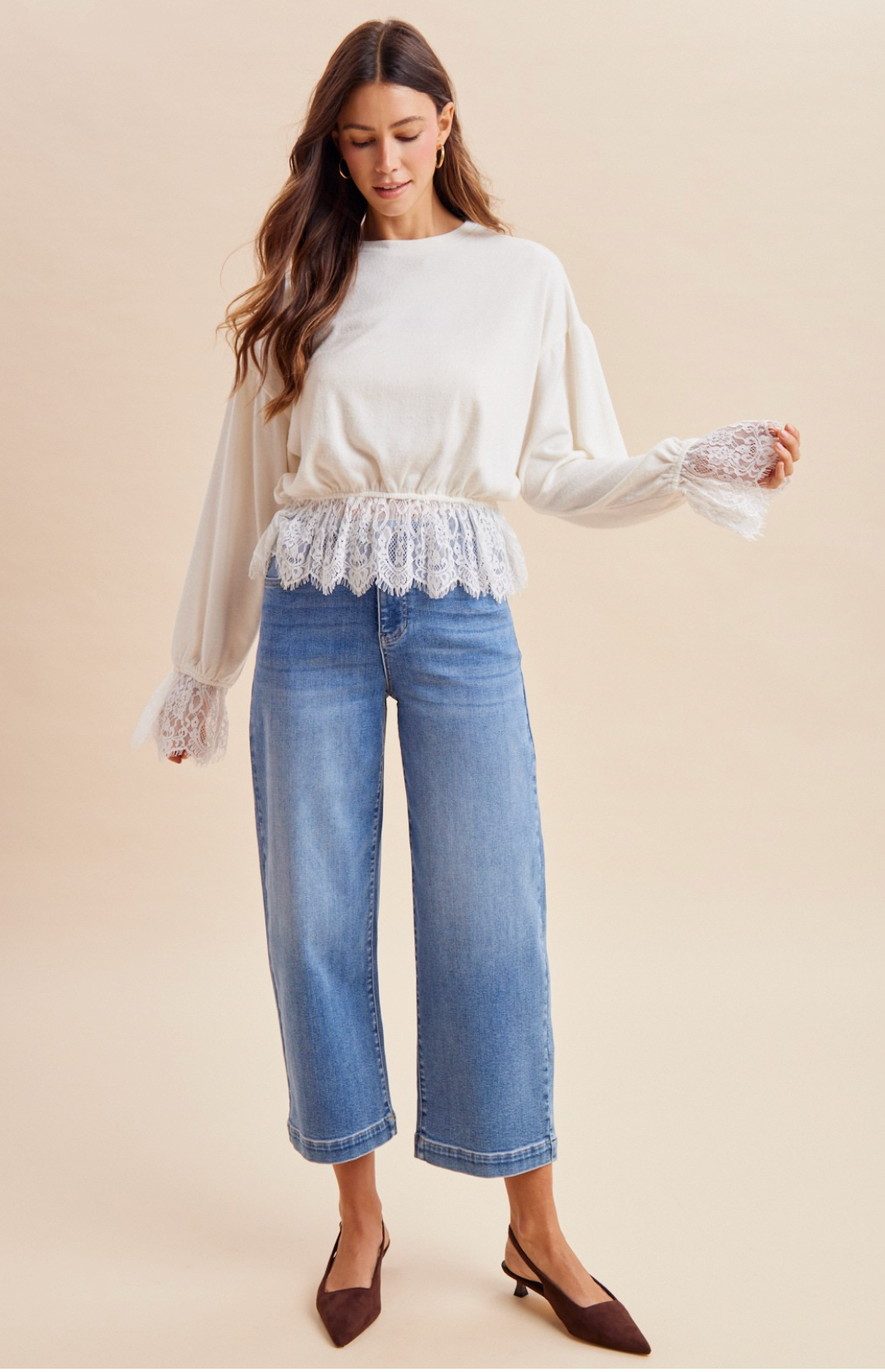 AT10296W Scallop Lace Knit Top White