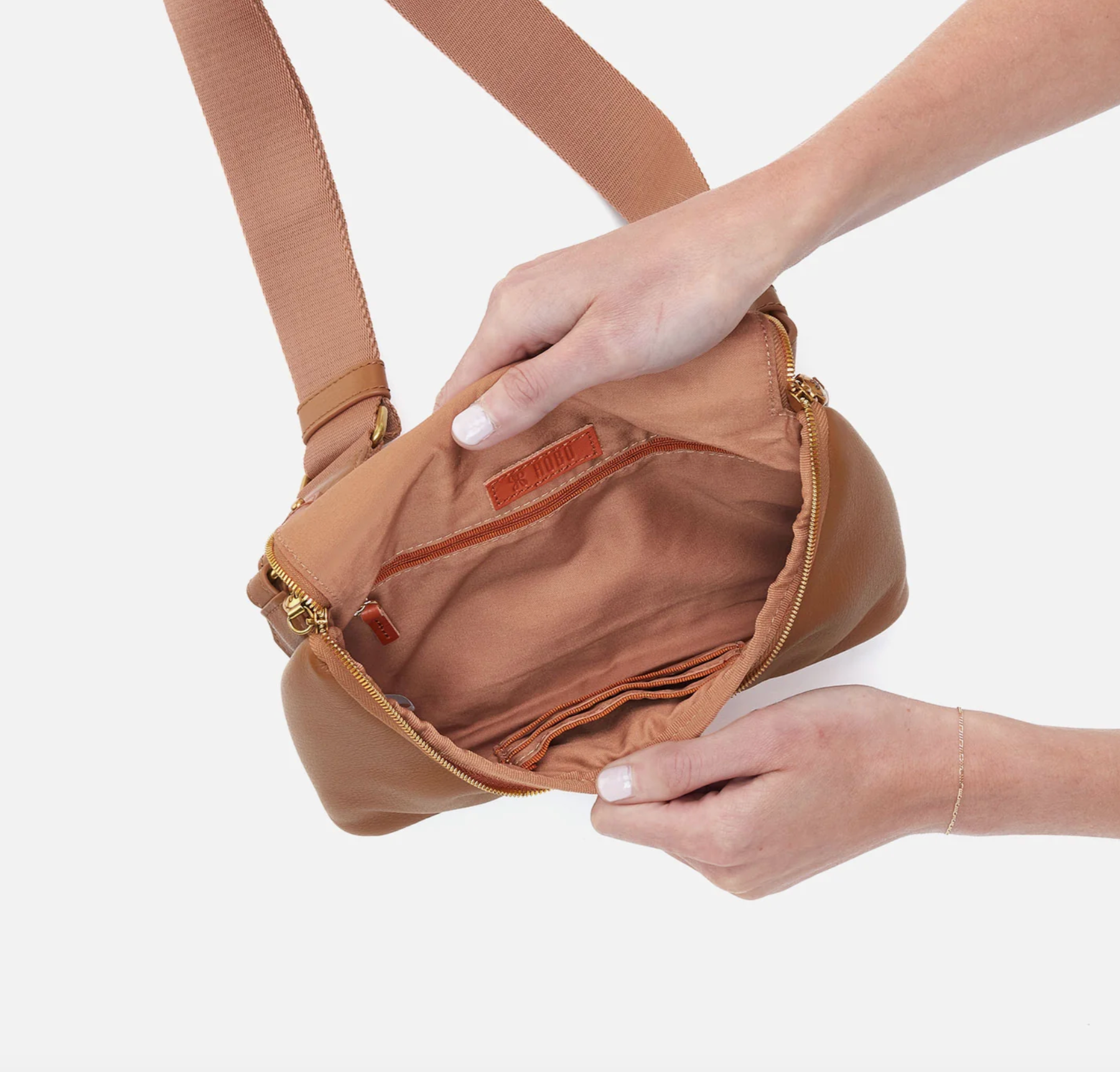 Fern Large Belt Bag - Pebbled Leather | Warm Honey