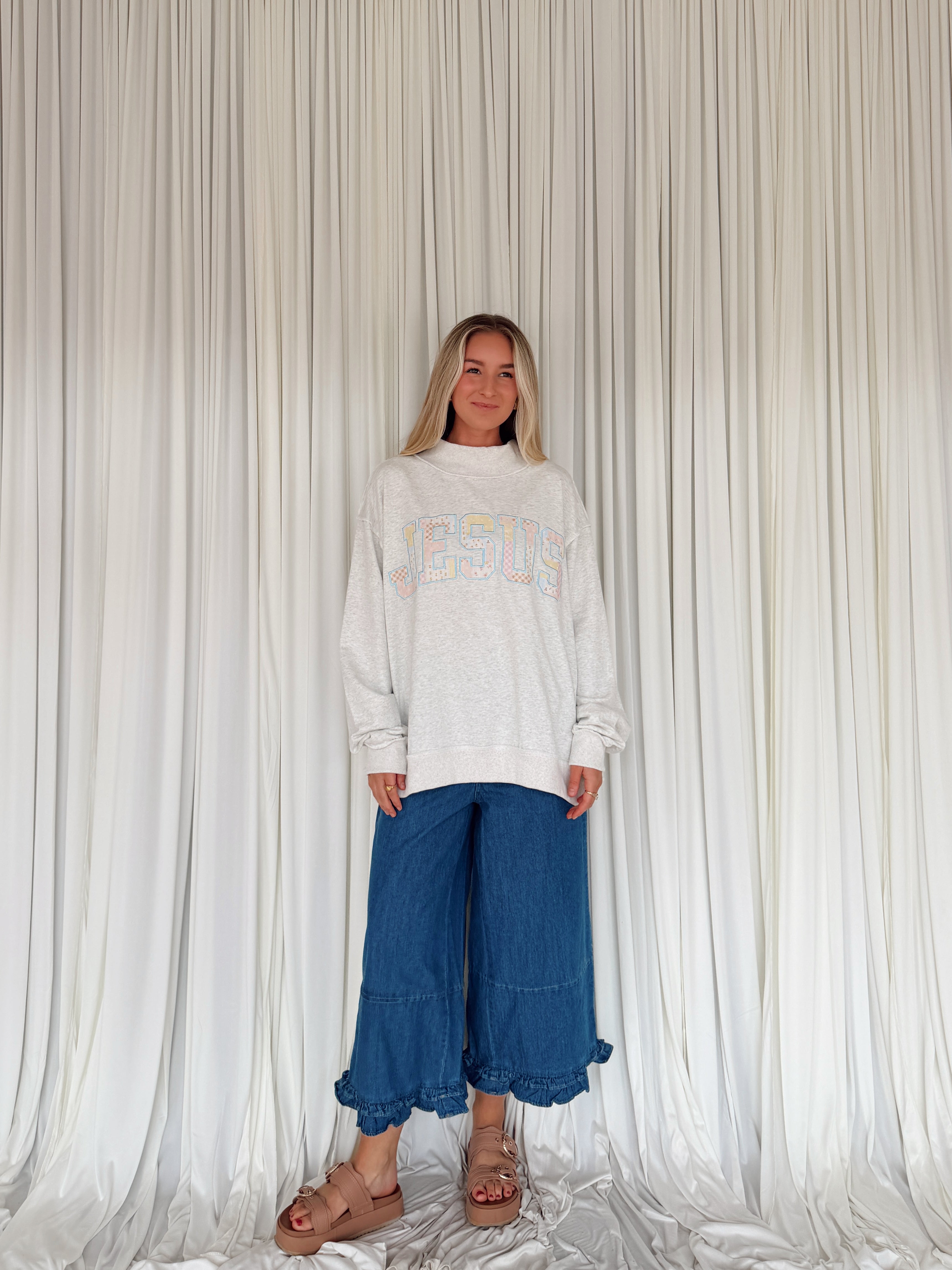 Denim Ruffle Bottom Pants – Seven & James