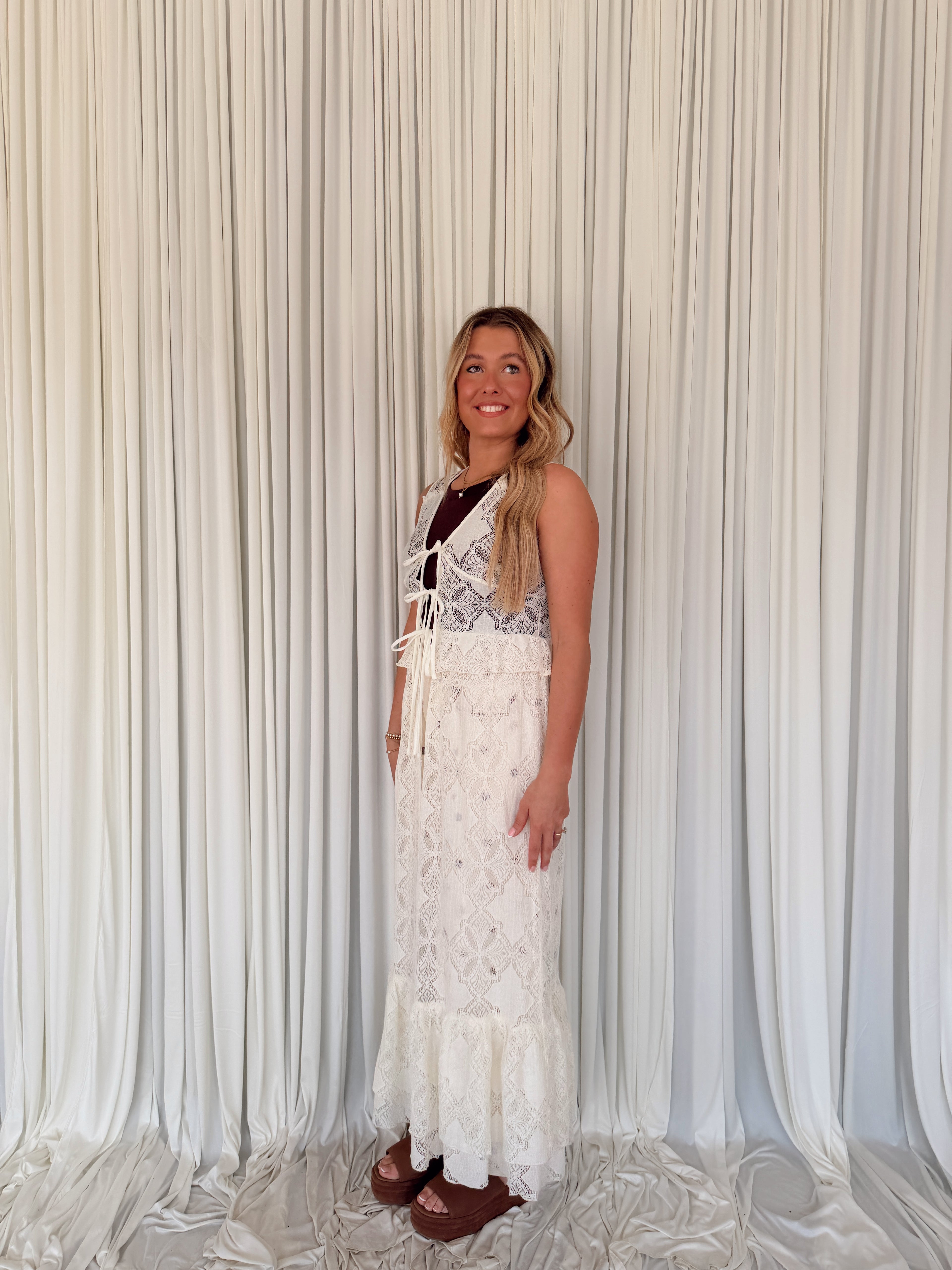 Floral Lace Sleeveless Maxi Top