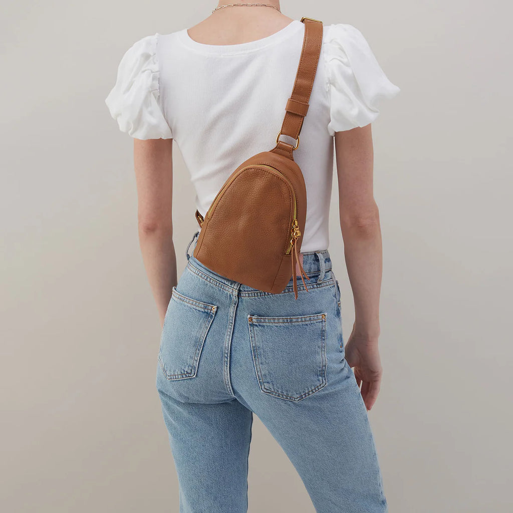 Fern Sling - Pebbled Leather | Warm Honey